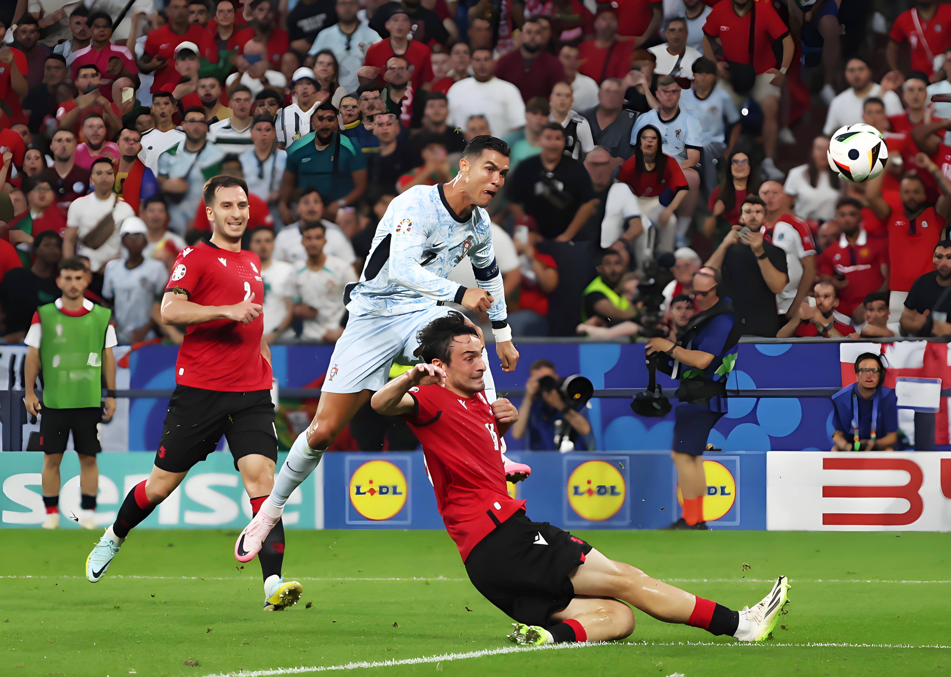 关于瑞士碾压墨西哥,C罗统治全场的信息 关于瑞士碾压墨西哥,C罗统治全场的信息