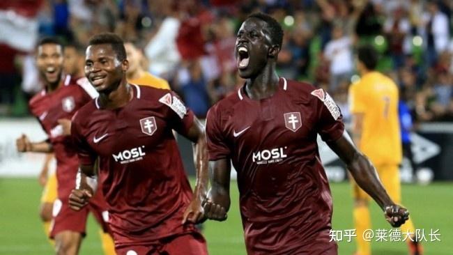 包含甘冈客场战平，球队保持不败纪录的词条