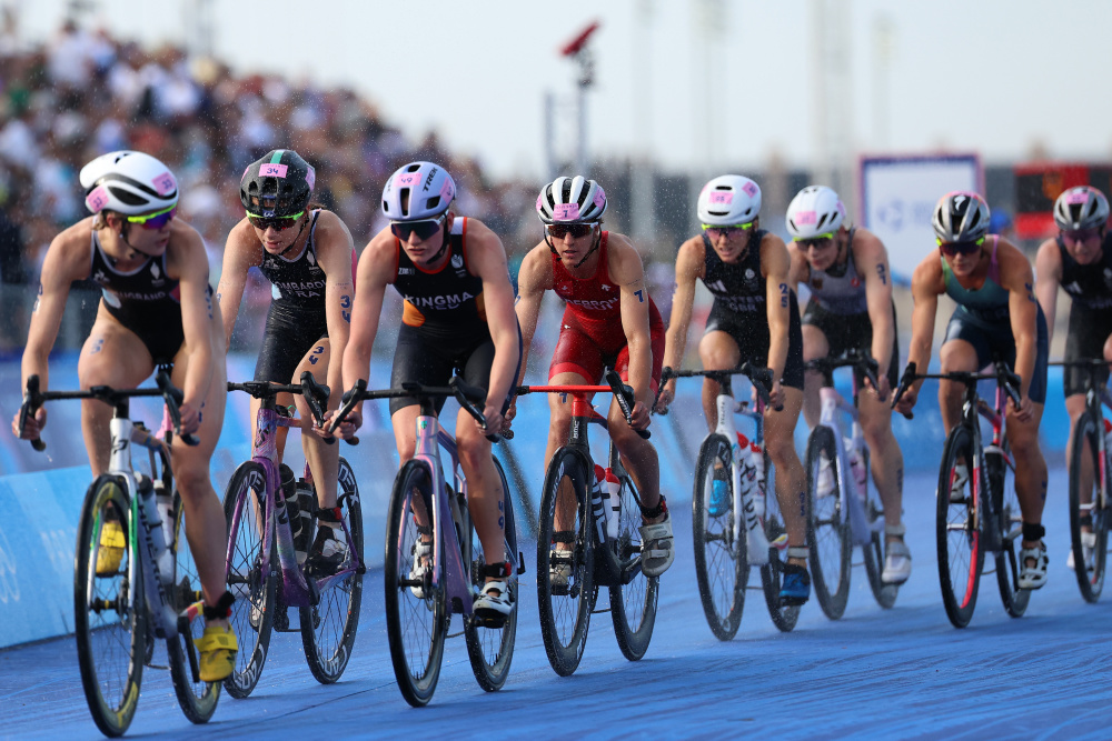 九游体育APP下载-澳大利亚运动员在铁人三项赛中表现出色