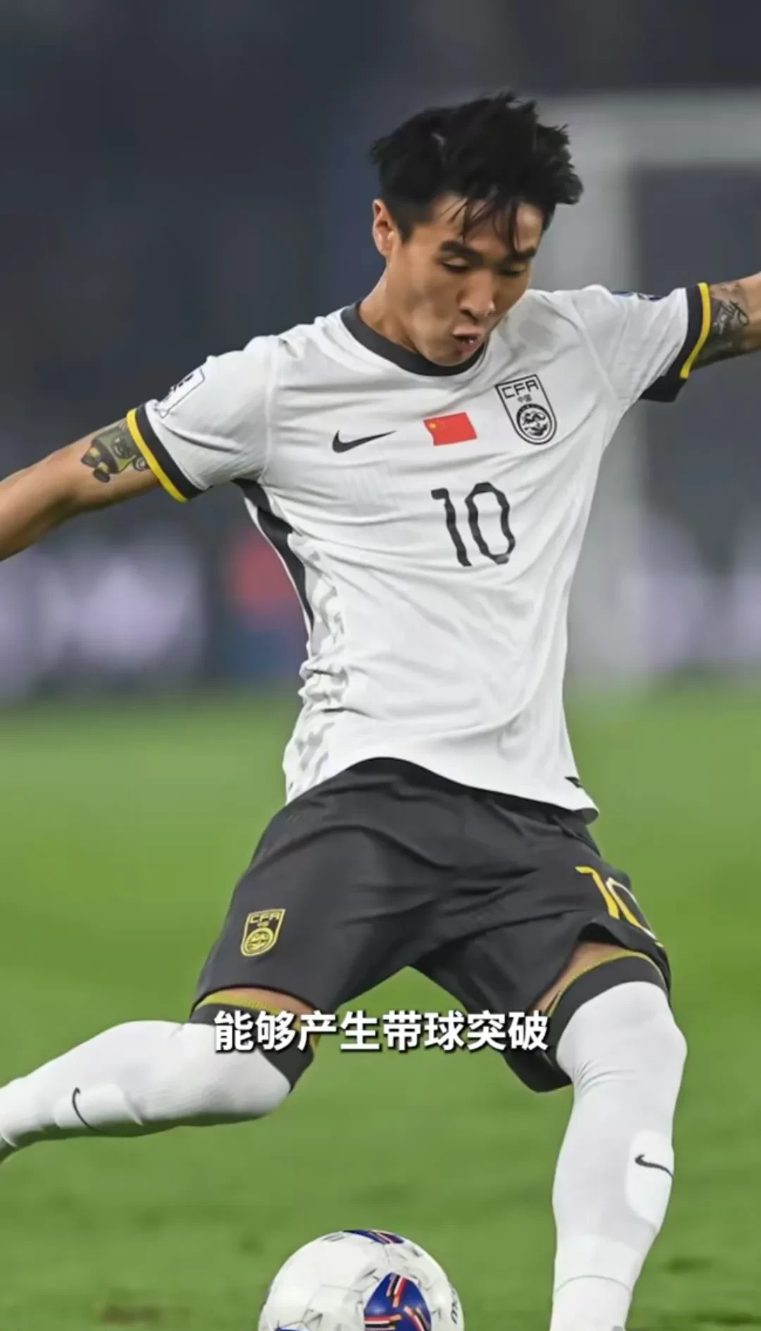 九游游戏-包含巴塞罗那客场遭遇进球荒，主帅面临压力的词条