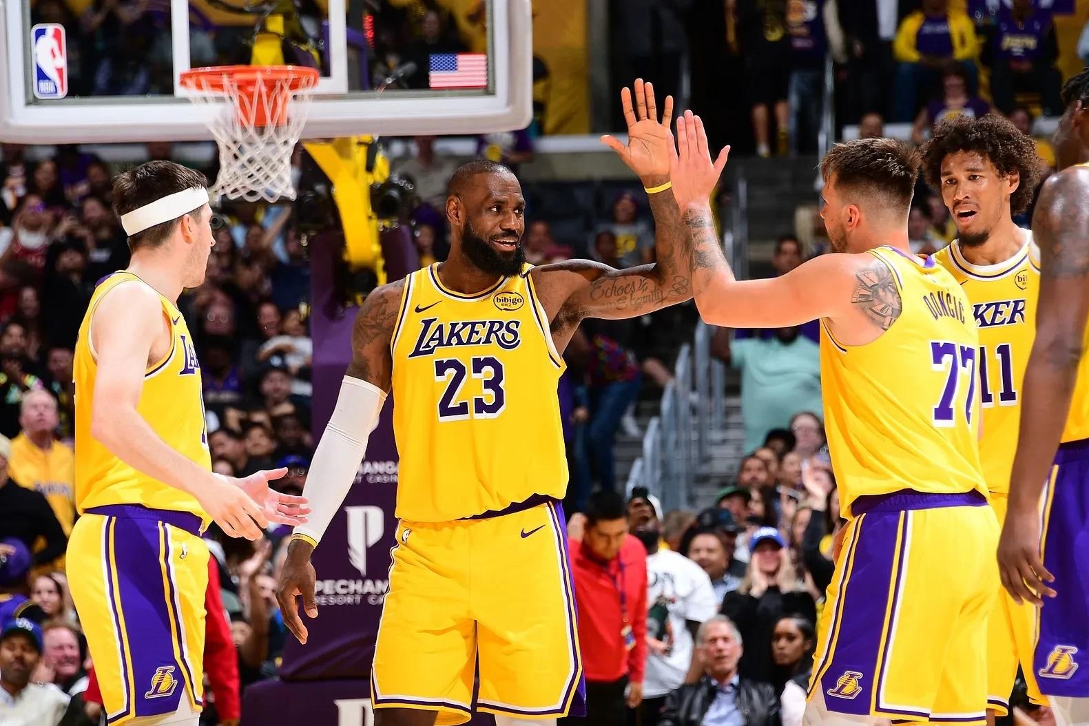 湖人连胜势头受挑战，球队如何应对严峻考验的简单介绍