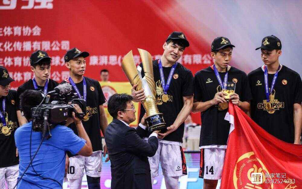 关于上海球队顽强拼搏,逆袭夺取胜利的信息 关于上海球队顽强拼搏,逆袭夺取胜利的信息