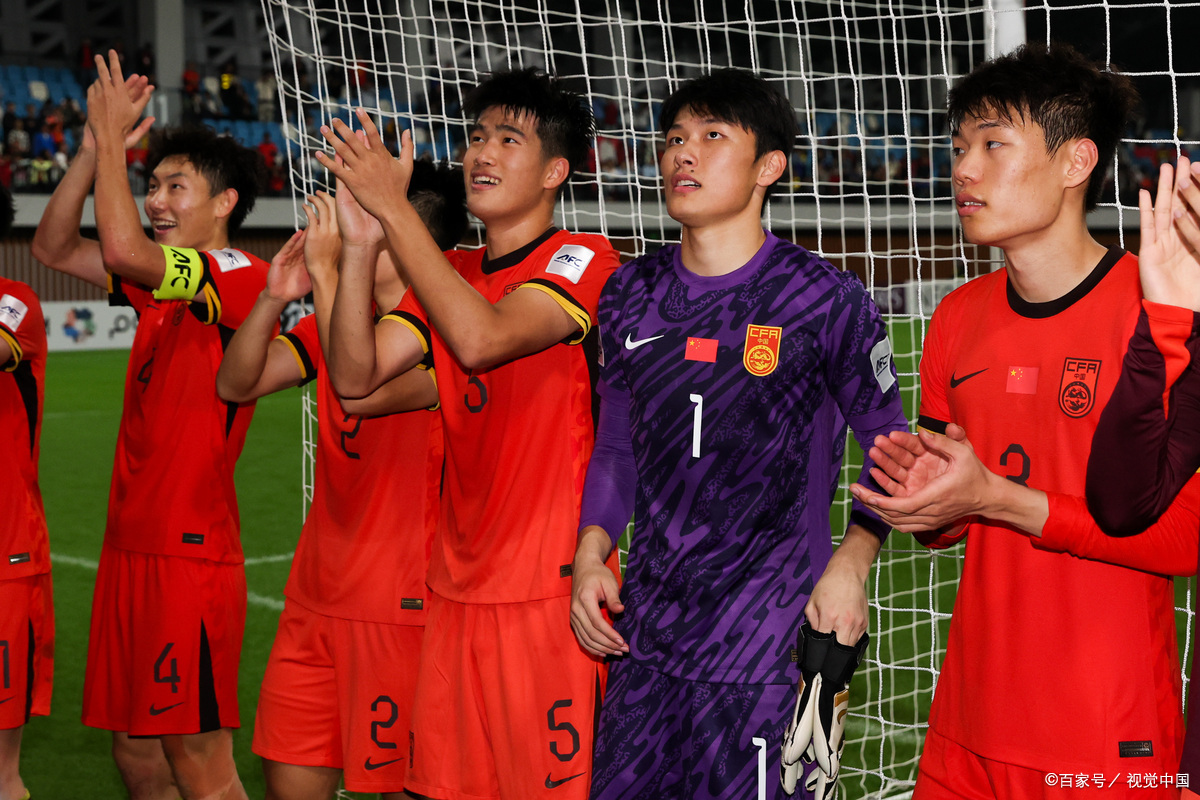 包含卓越表现：中国队在赛场上展现出色的实力的词条