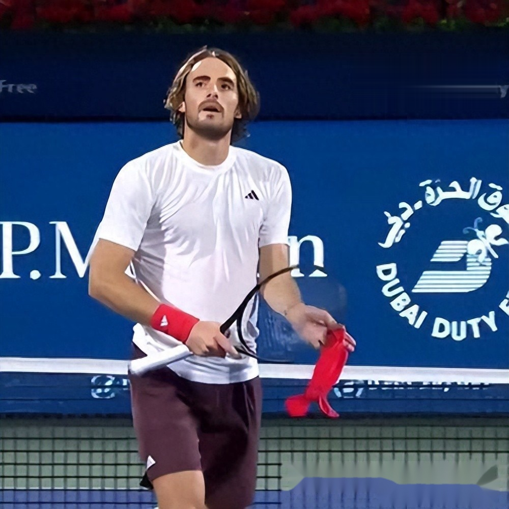 包含蒙特卡洛大师赛轻取ATP总决赛，西西帕斯关键制胜的词条