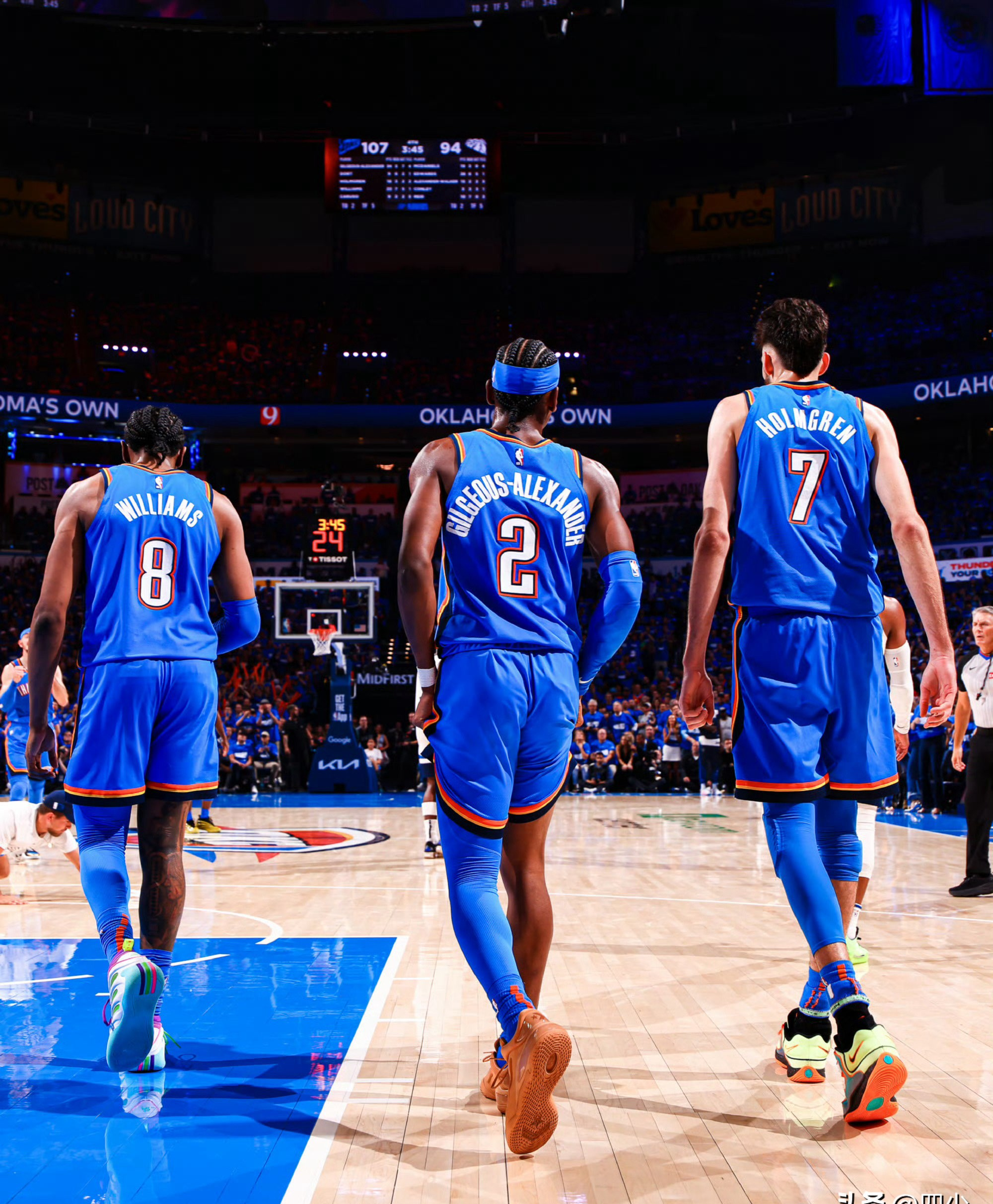 关于雷霆轻取魔术，詹姆斯扛起全队的信息