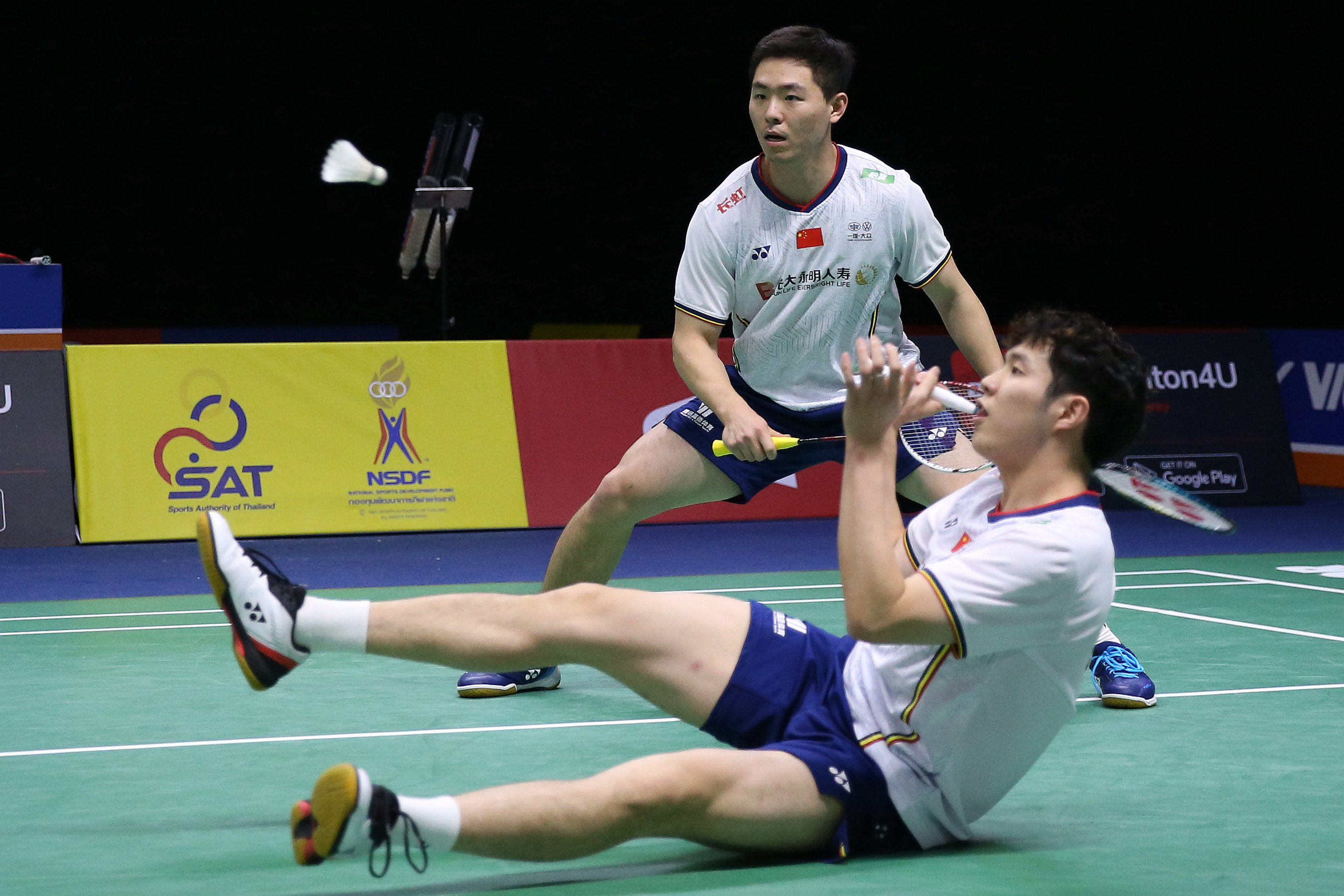 包含印度队险胜丹麦队，黄鸭组合带队取胜的词条