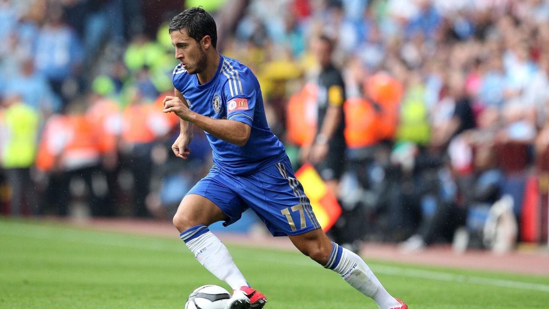 九游VIP-当公牛角力撕裂之城,西亚卡姆在时间褶皱里的三次呼吸